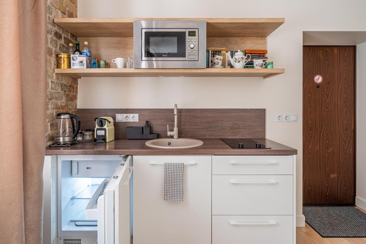 Stylish Studio Close To City Center, Cafes & Parks & Local Dining รีกา ภายนอก รูปภาพ